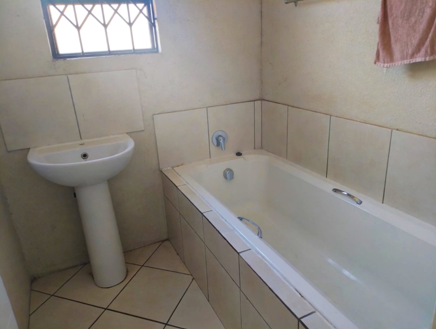 3 Bedroom Property for Sale in Harry Gwala Free State